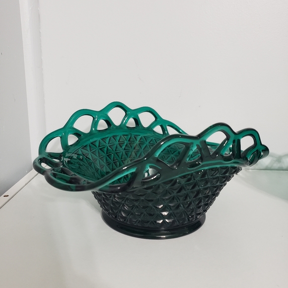 Imperial Glass  Green Laced Edge Diamond pattern bowls - Picture 2 of 10
